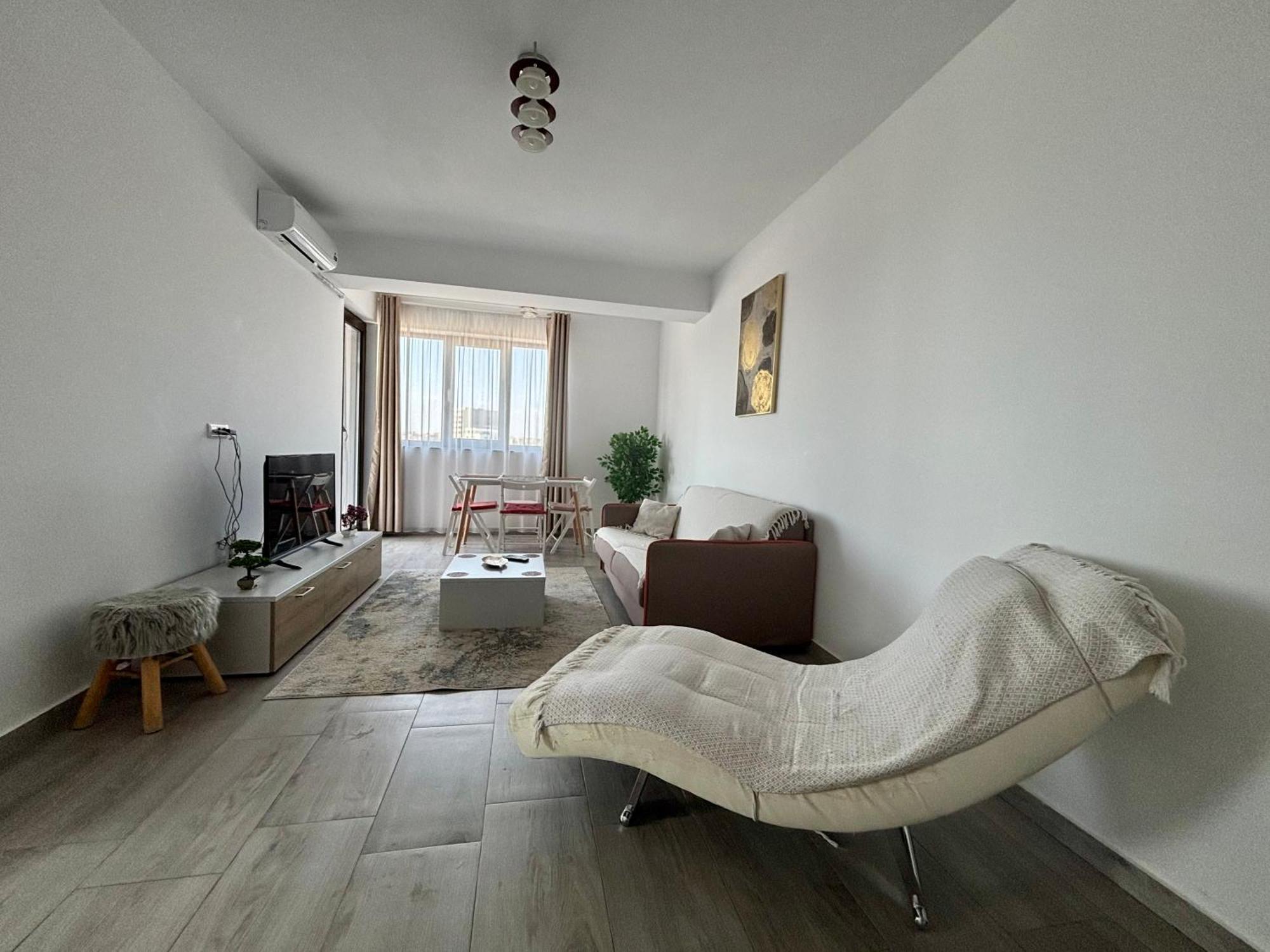 Soho - View With Rooftop Garden * Bukarest