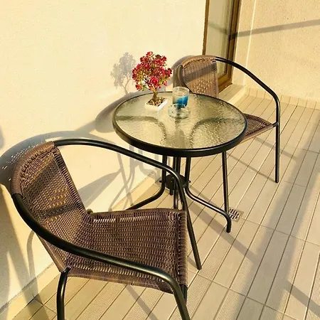 Soho Apartment - City View With Rooftop Garden Bucarest Exterior foto